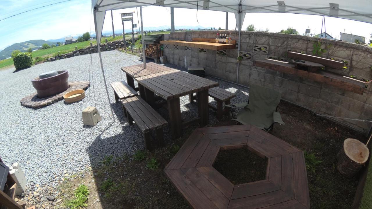 P-Dash Garden Backpackers Higashikawa Екстер'єр фото
