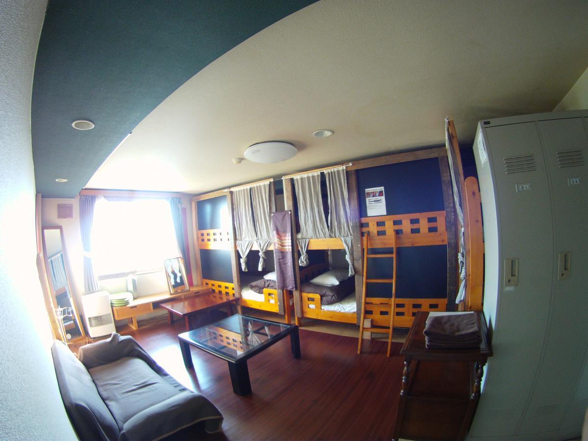 P-Dash Garden Backpackers Higashikawa Екстер'єр фото